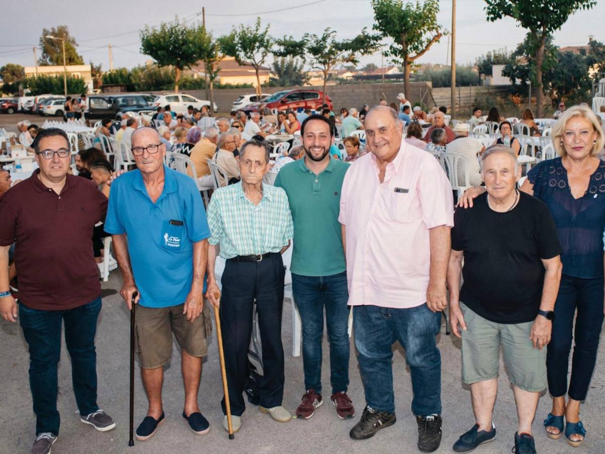 Cena de sobaquillo y torrà de sardinas en las Fiestas de la Marjalería de Castellón