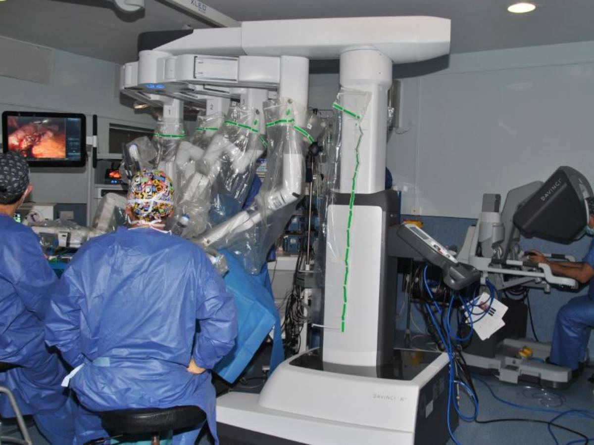 El Hospital General de Castellón inicia las cirugías con el robot Da Vinci