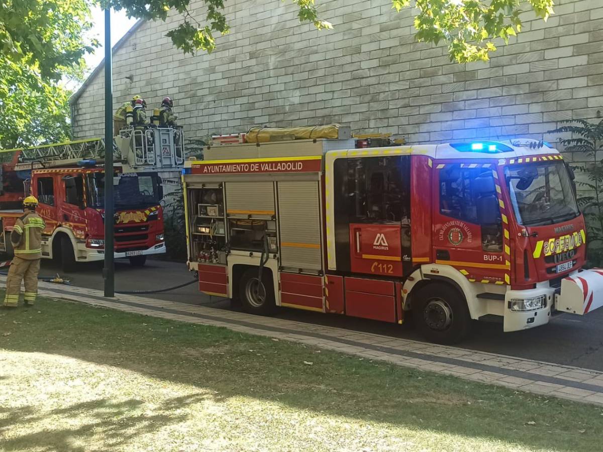 Encuentran el cadáver de una mujer con signos de violencia en un incendio en Valladolid