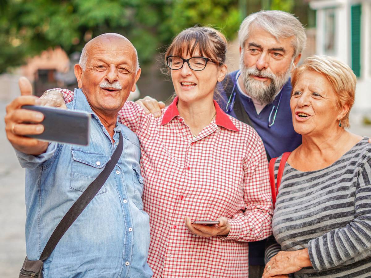 La Comunitat Valenciana prepara un «programa alternativo» al del Imserso