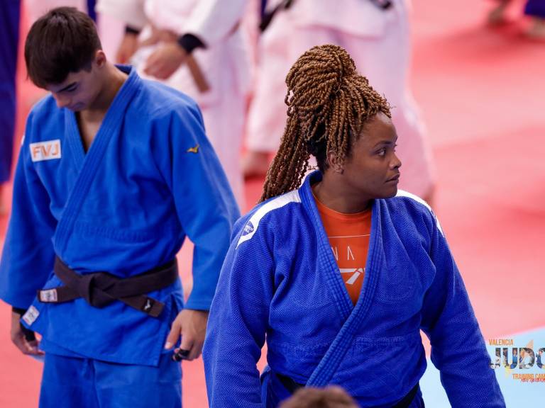 Después de unas semanas sin noticias sobre su paradero desde la última vez que la han visto en la concentración de los Juegos Olímpicos, la judoca cubana comienza una nueva vida en España.