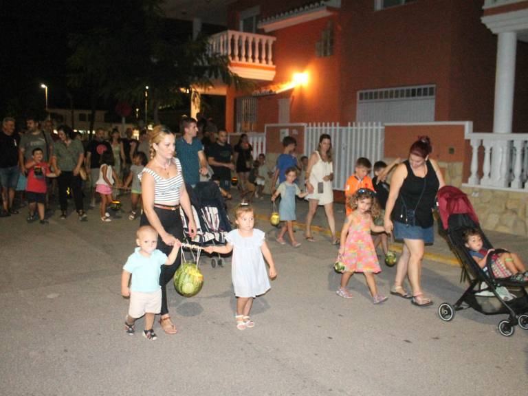 'Les Festes d’Estiu' concluyeron con la representación de Alicia en el País de las Maravillas.
