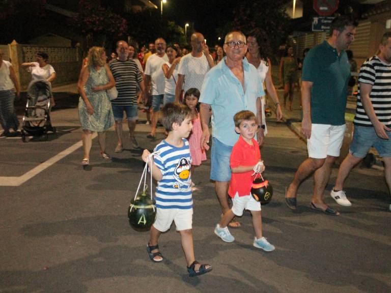 'Les Festes d’Estiu' concluyeron con la representación de Alicia en el País de las Maravillas.
