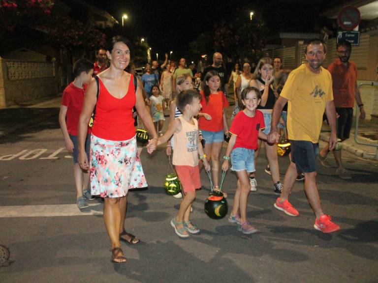 'Les Festes d’Estiu' concluyeron con la representación de Alicia en el País de las Maravillas.
