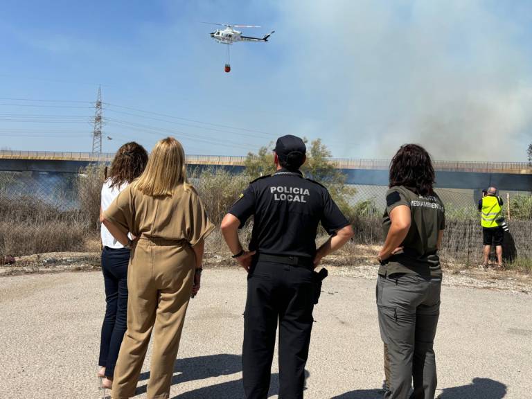 El aviso del fuego ha sido reportado alrededor de las 11.00 horas.