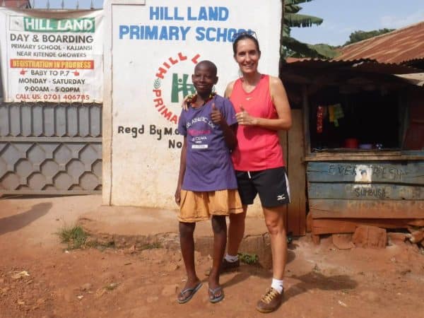 Partido benéfico en el Grao de Castellón para apoyar la educación infantil en Uganda