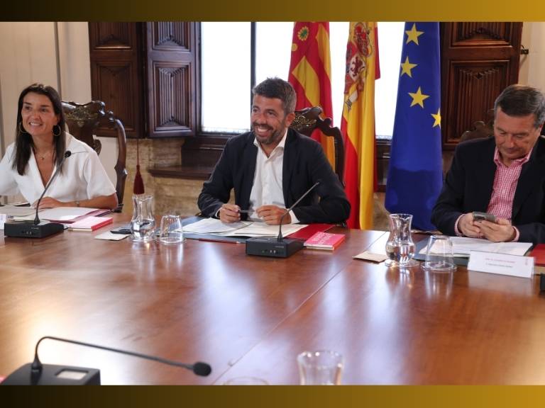 El Consell se propone tener las cuentas de 2025 "en tiempo y forma", con un enfoque centrado en los ciudadanos y en los servicios públicos.