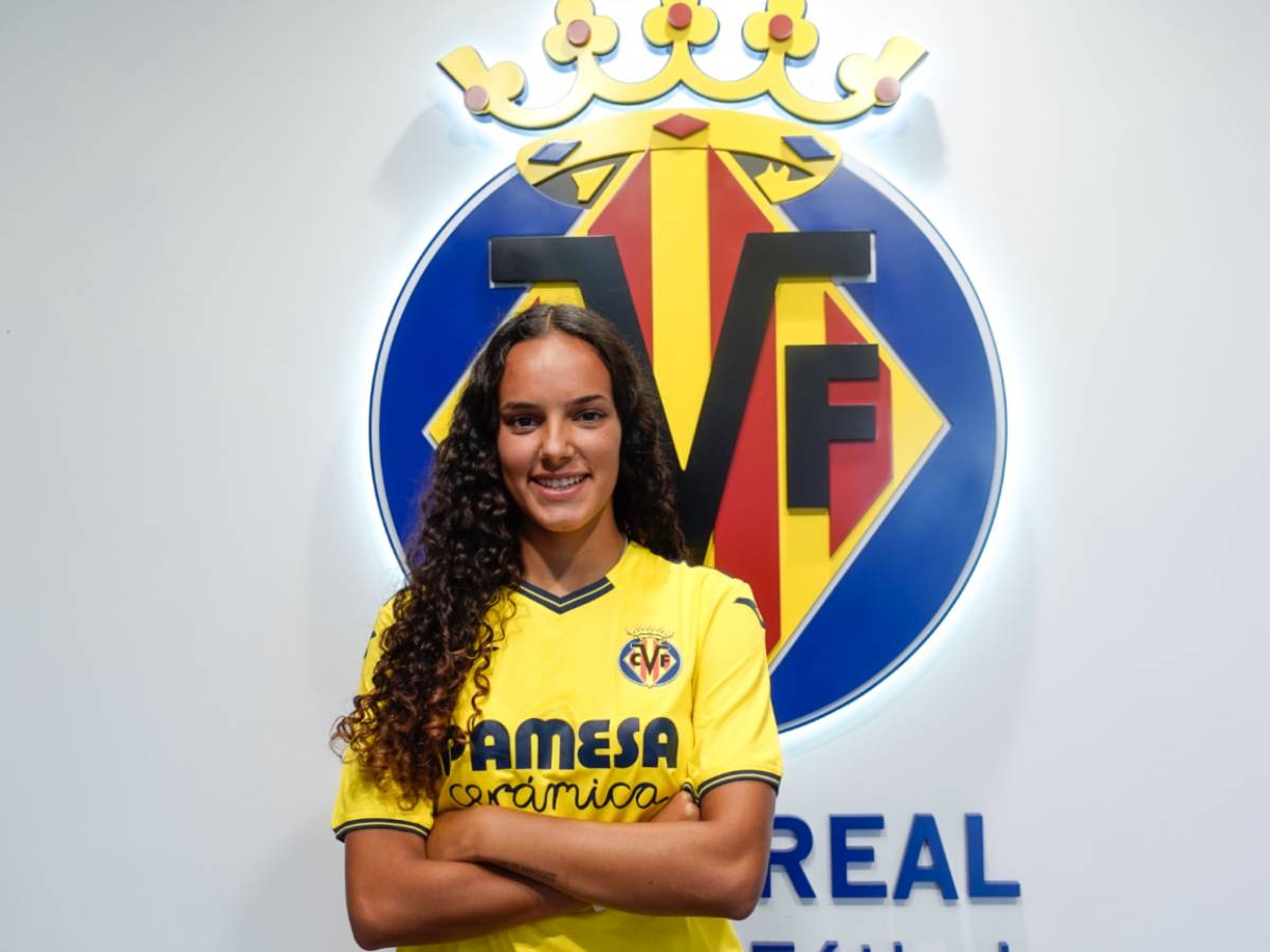 Rita Almeida refuerza el centro del campo del Villarreal Femenino