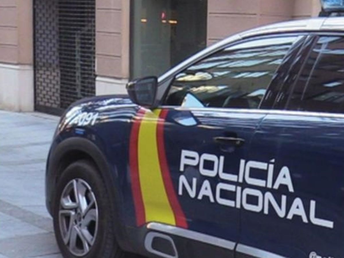 Una mujer es atacada con un hacha por sus hijos y su pareja en Andújar