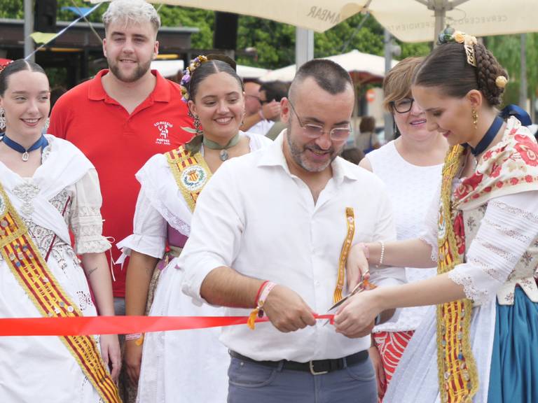 La presidenta de la Fundación Caixa Rural Vila-real, Sonia Sánchez, ha sido la encargada de leer el pregón de la Crida a la Festa.