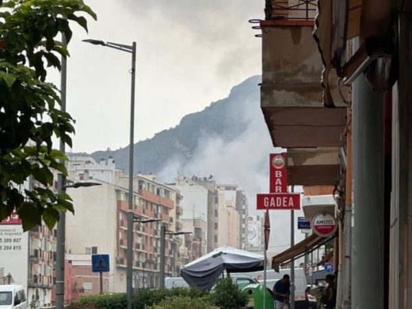 Incendio en una vivienda de La Vall d’Uixó por posible caída de un rayo