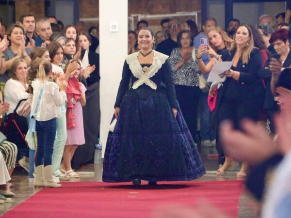 Alba Ortín, proclamada Reina de las Fiestas de Soneja 2024