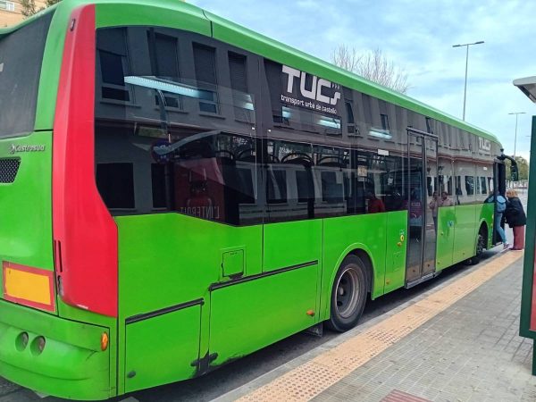 Castellón mantendrá todo el año el servicio de la Línea 6 de autobús