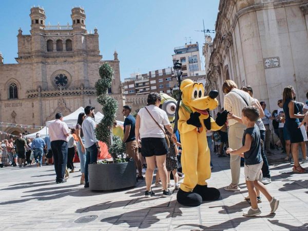 Castellón y el Grao celebran el inicio del curso escolar con el colorido Street Park