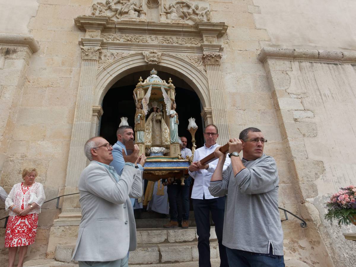 Devoción y hermandad en el día de la Virgen del Losar a Vilafranca