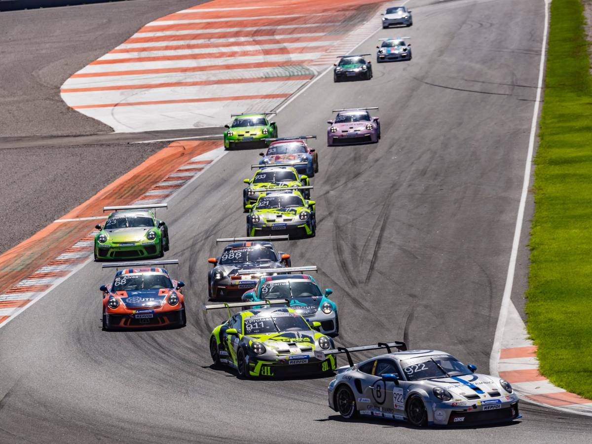 Juan Cota y Borja García protagonistas en el Racing Weekend del Circuit Ricardo Tormo