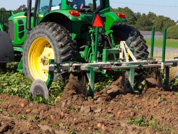 La Comunidad Valenciana encabeza el envejecimiento del campo