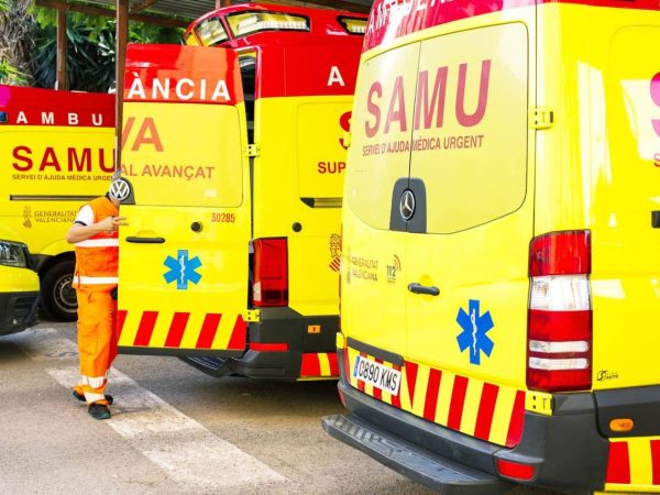 La mujer agredida con un martillo en Valencia sigue con pronóstico reservado