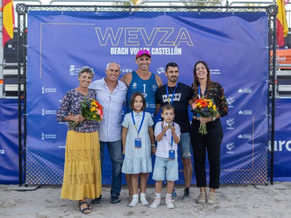 Pablo Herrera se despide emocionado en Castellón tras ganar el WEVZA europeo