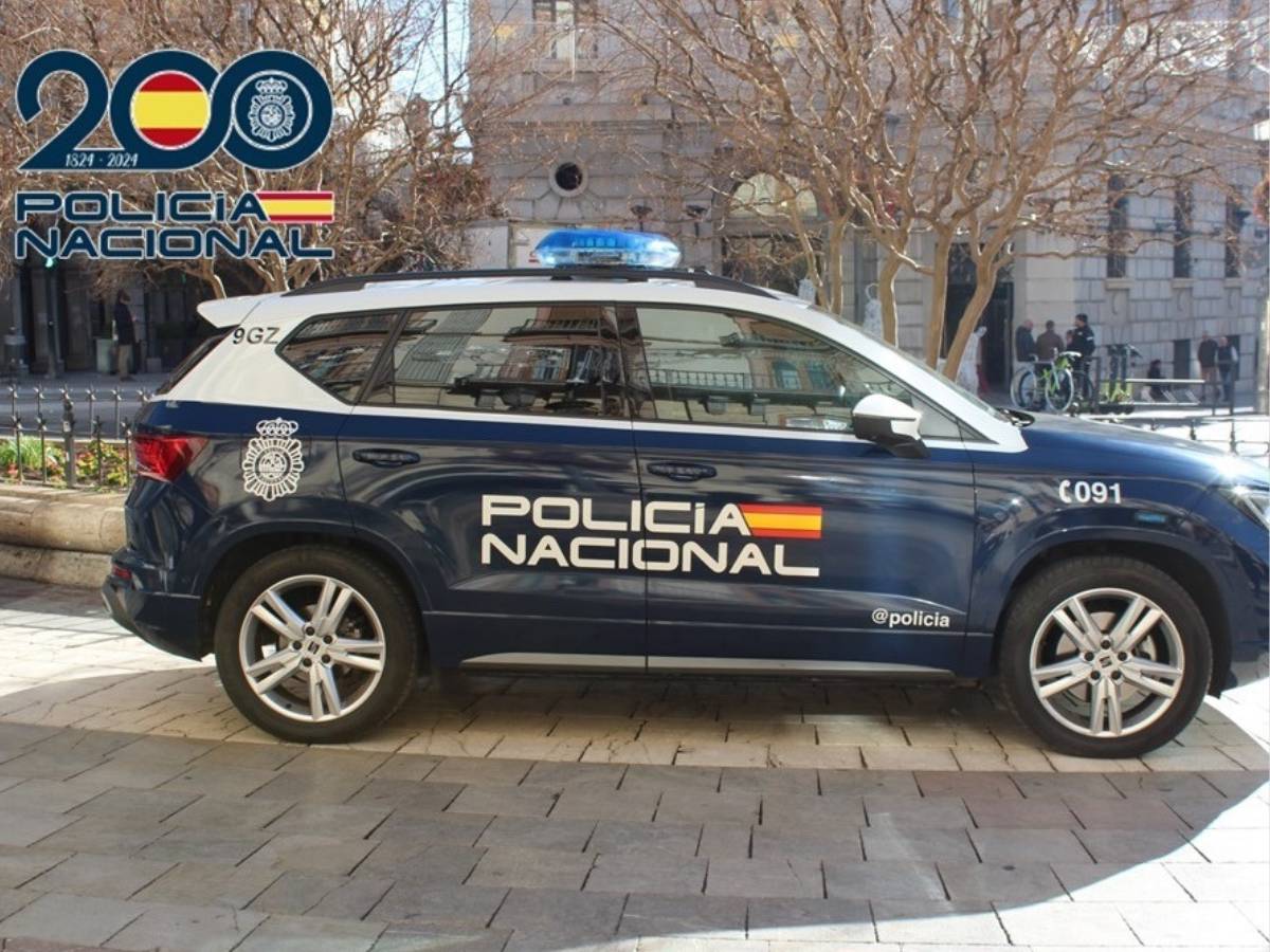 Quema una furgoneta creyendo que su pareja estaba con otra persona dentro