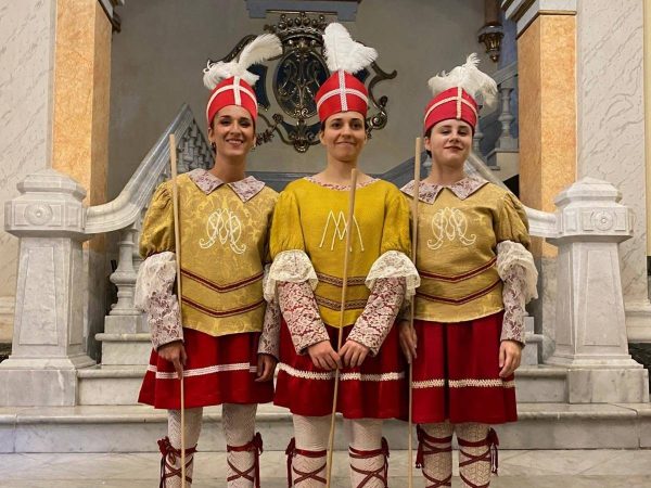 Sueca hace historia: Tres mujeres participan por primera vez en los ‘Tornejants’