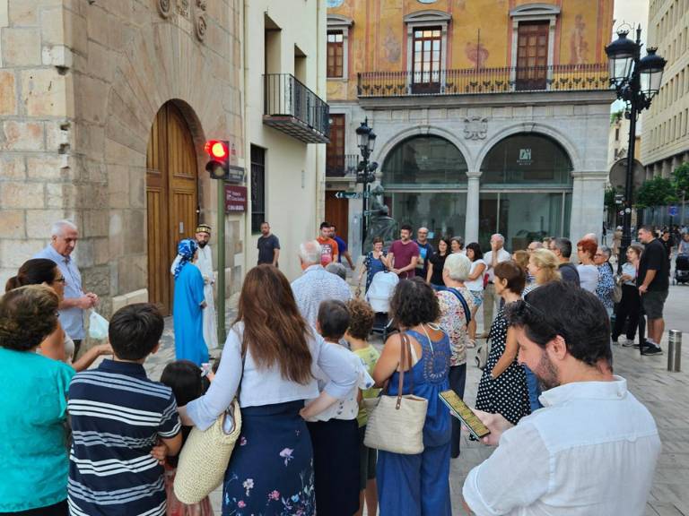 Más de 500 personas participan en las visitas teatralizadas con motivo del 773 aniversario de la fundación de Castellón