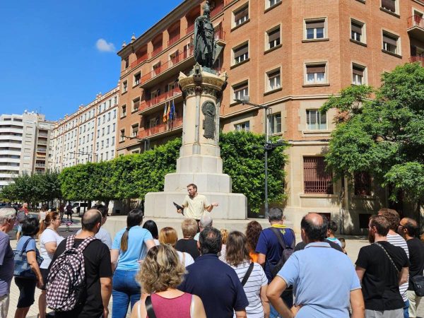 Visitas teatralizadas repasan la historia en el 773 aniversario de la fundación de Castellón