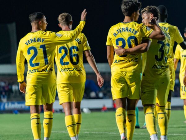 El Villarreal CF muestra su superioridad y golea al Poblense