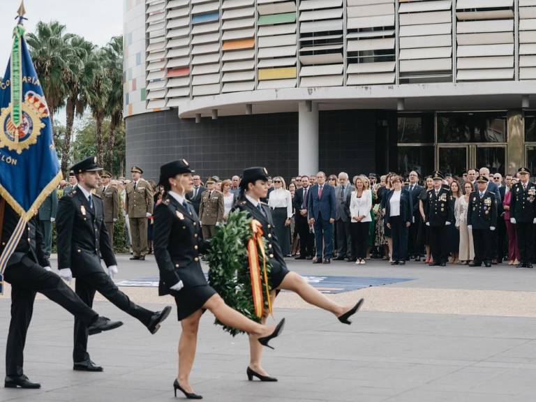 Durante la celebración se impusieron 12 condecoraciones, 11 a Policías Nacionales y dos a personal ajeno a la Policía Nacional.