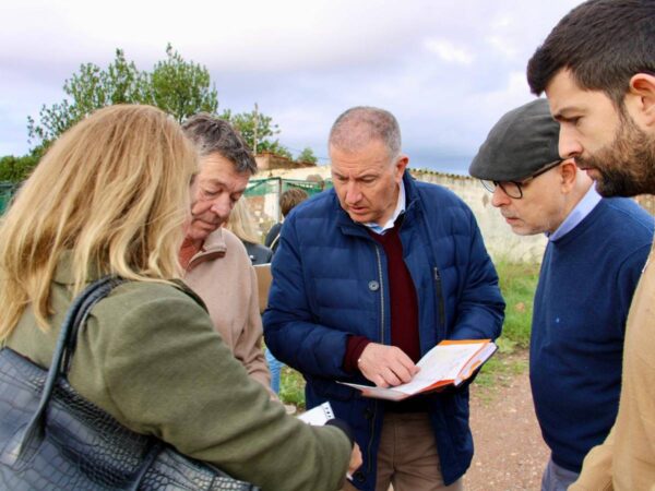 Castellón inicia la limpieza subsidiaria de parcelas en la zona de Mestrets