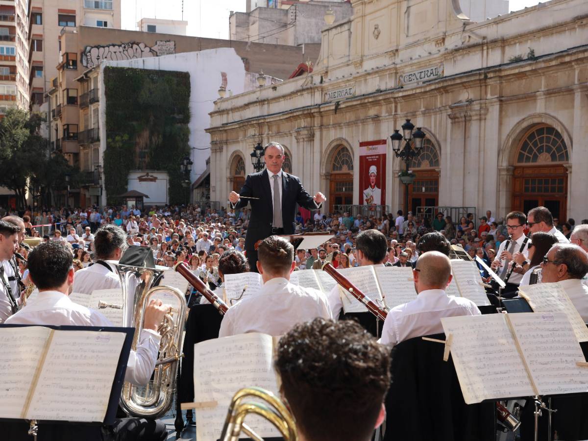 Castellón rendirá homenaje a las collas de ‘dolçaina i tabal’ en el 9 d’Octubre