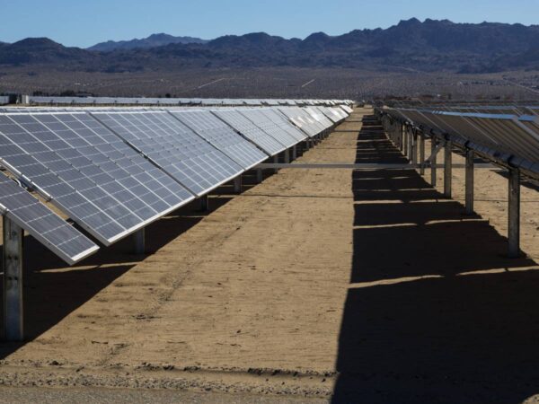 Compromís alerta sobre la acumulación de Plantas Solares en Onda