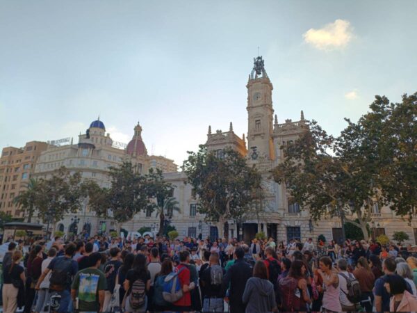 Desconvocan la acampada por la vivienda en Valencia, pero la lucha popular persiste