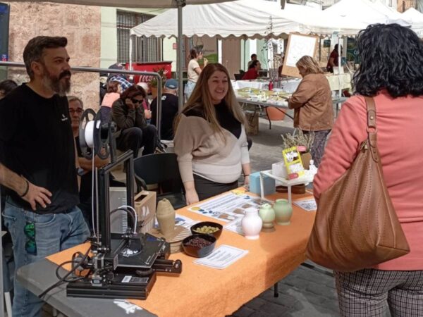 El emprendimiento local brilla en la Feria Alto Palancia Sostenible