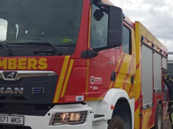 Evacuado un autobús por un incendio en Benafer, Castellón