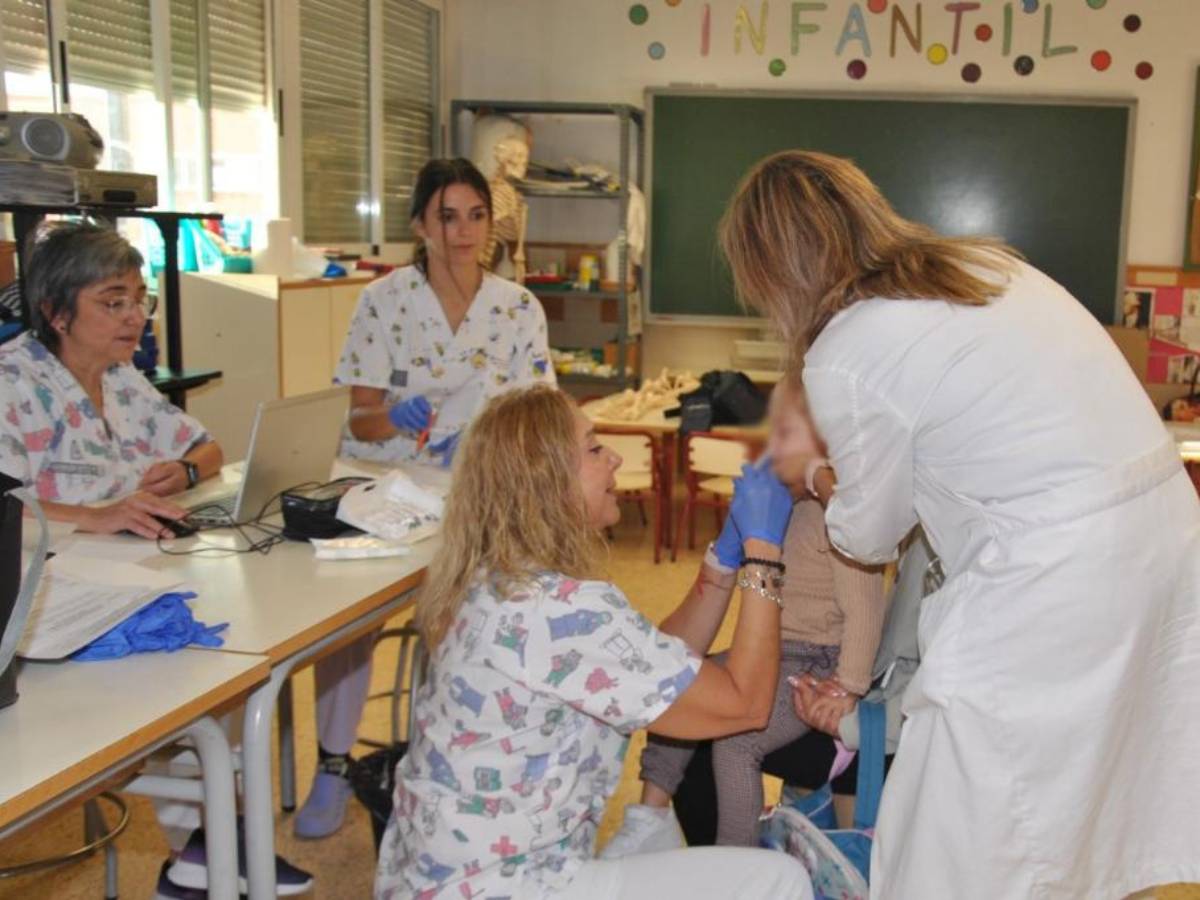 Sanidad inicia la vacunación infantil frente al virus de la bronquiolitis y la gripe