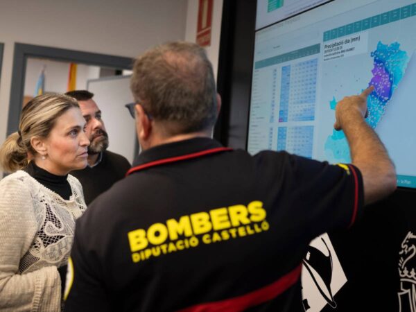 La alerta naranja activa el dispositivo preventivo de bomberos de Castellón