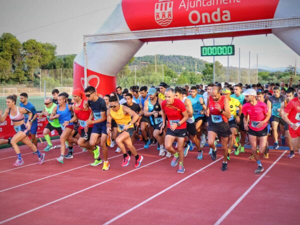 La carrera popular ‘5k Fira d’Onda’ reúne más de 200 corredores