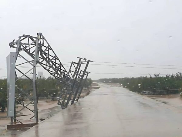 La DANA deja sin electricidad a más de 150.000 personas en Valencia