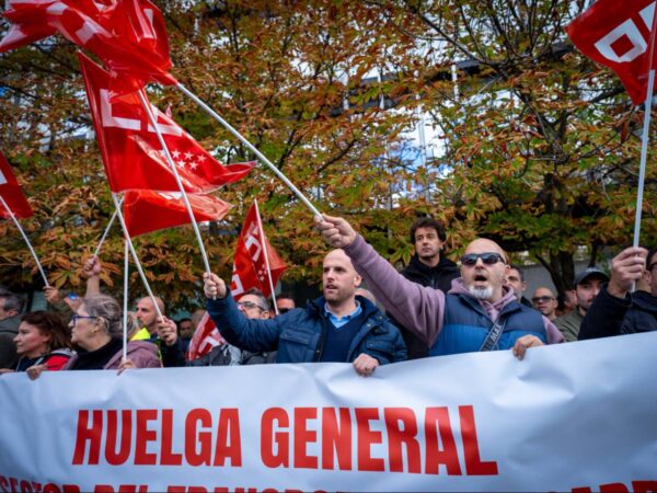 La huelga deja sin transporte a nueve centros escolares de Castellón