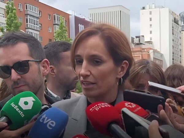 Mónica García apuesta por una baja flexible sin interferencias de las empresas