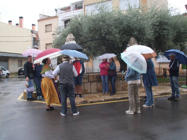 La lluvia no impidió que los asistentes disfrutaran de una experiencia cultural única.