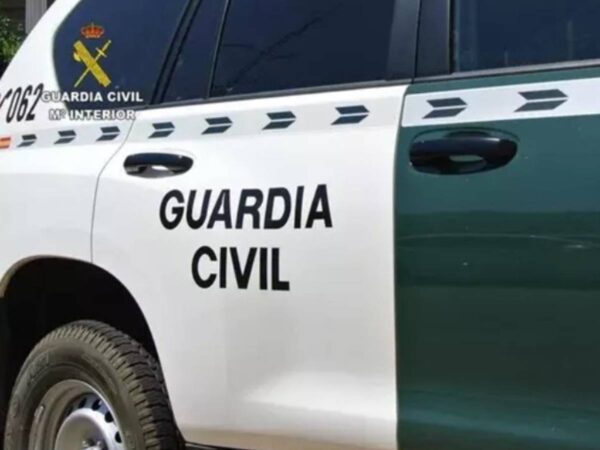 Secuestra y agrede sexualmente a una joven en Navarrés