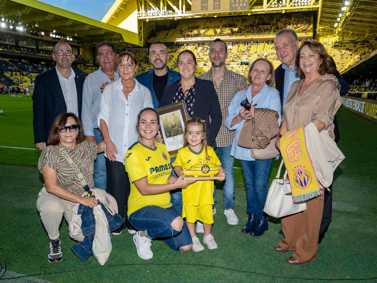 Sonia Mañas recibe homenaje en Vila-real por sus logros en natación adaptada