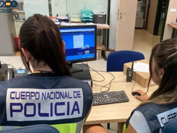 Un menor denuncia un robo fingido tras sumisión química en Alicante