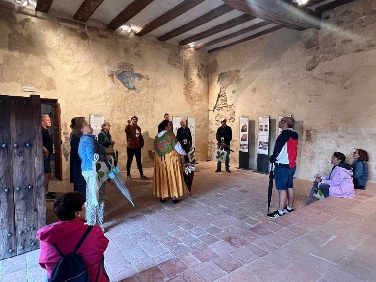 La lluvia no impidió que los asistentes disfrutaran de una experiencia cultural única.