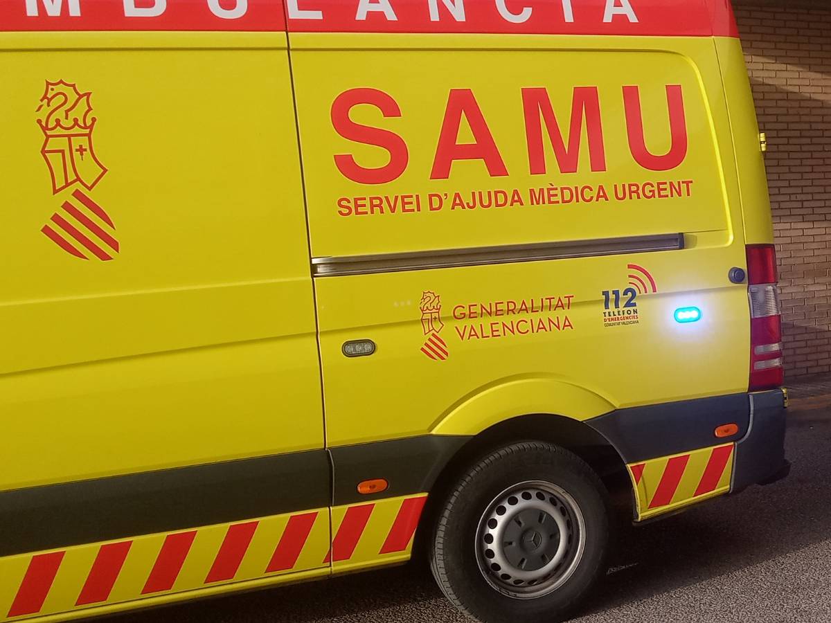 Accidente grave en Castellón: Un operario cae al asfalto tras colisionar con una furgoneta