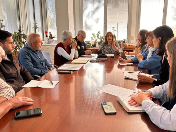 Benicàssim reúne a técnicos municipales para coordinar labores ante las posibles fuertes lluvias previstas