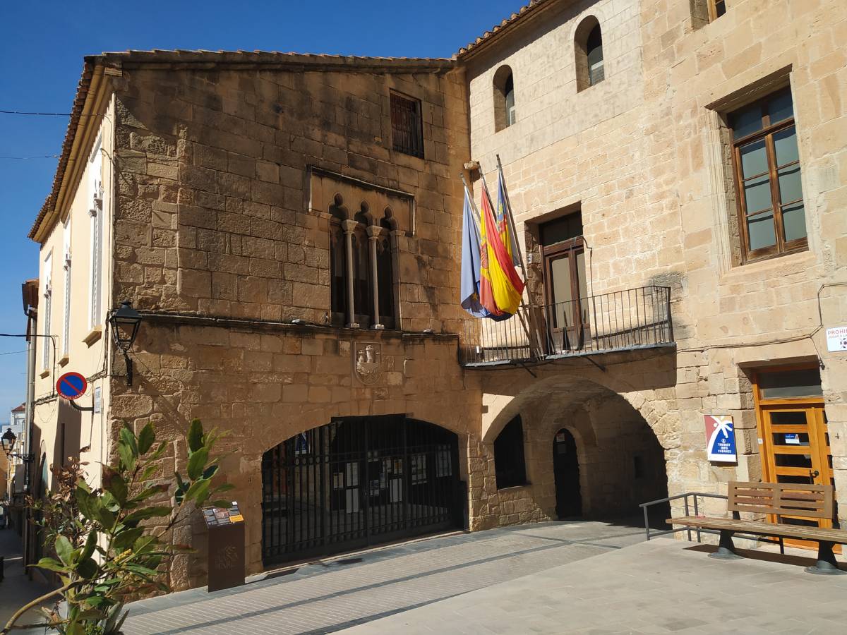 Cabanes cierra la carretera de l’Arc por las lluvias y decreta la retirada de vehículos cerca de barrancos