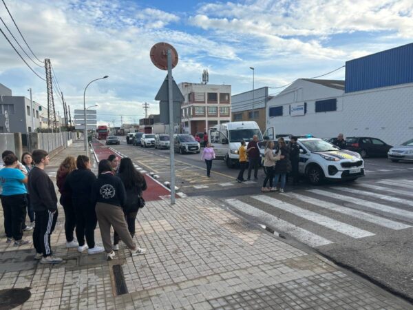 Convoy de solidaridad desde Almassora a Alfafar tras la trágica DANA